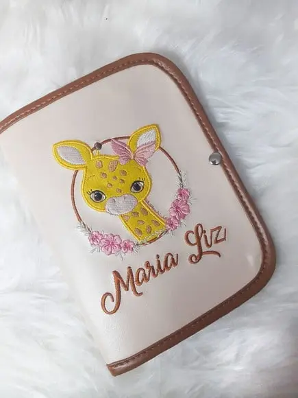 Capinha De Vacina, Porta Documentos (tema Girafa, Florersta)