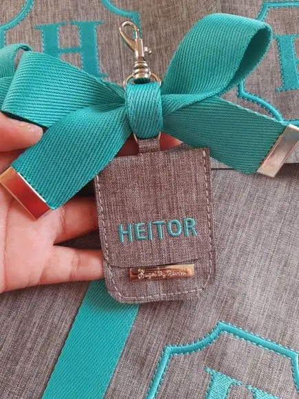 Chaveiro com laço de Bolsa Maternidade com tag