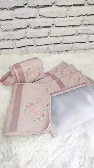 Kit Maternidade ( Saquinhos, Capinha e Necessaire