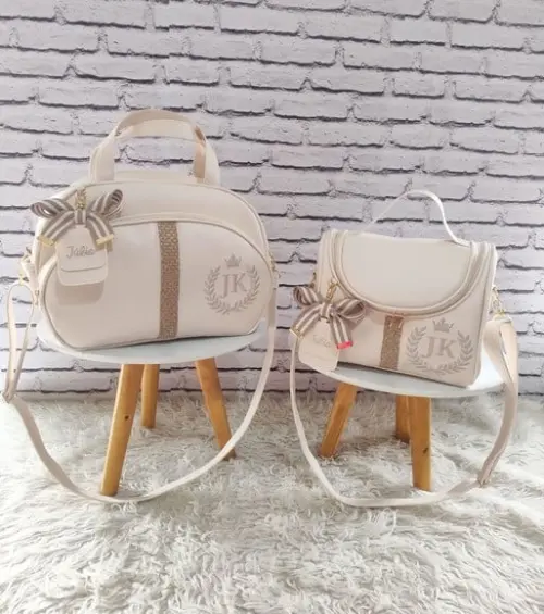 Kit Maternidade Bege e Tresse Palha Bolsa G e Frasqueira