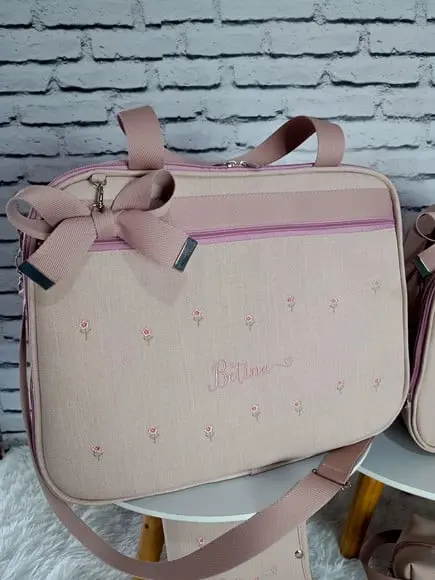 Kit Maternidade Linho Rose com Florzinhas +necessaire Brinde