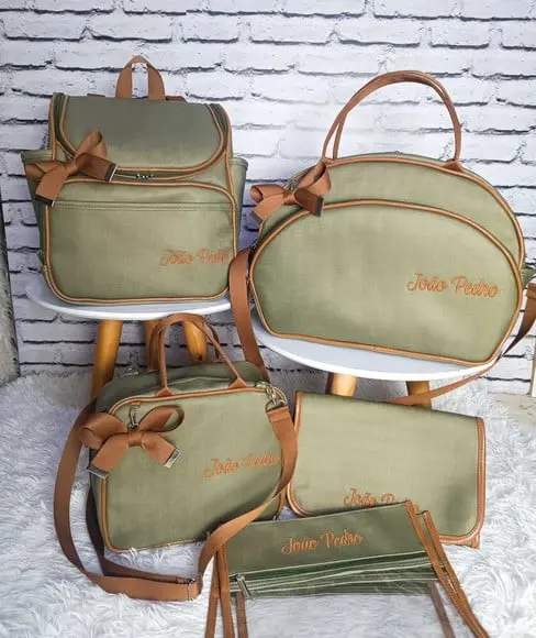Kit Maternidade Verde e Caramelo Safari Trocador e Saquinhos