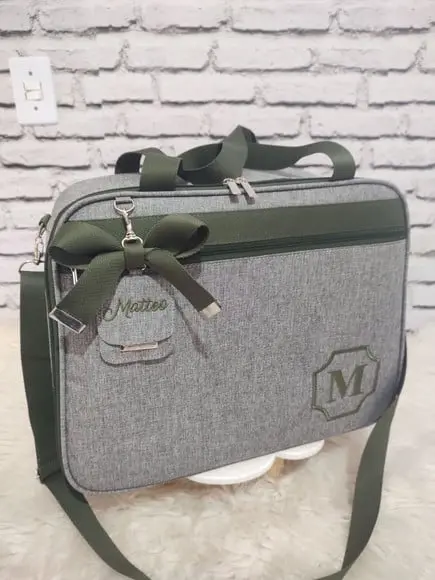 Mala Mamãe Maternidade Com Tag Linho Cinza E Verde Militar
