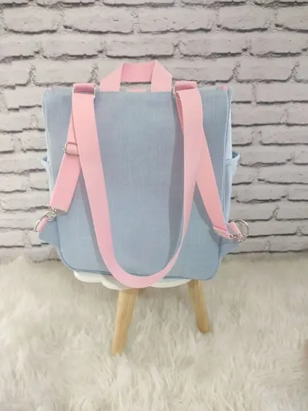 Mochila 2 em 1 linho luxo azul bebê e rosa (tema nuvem)