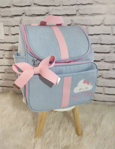 Mochila 2 em 1 linho luxo azul bebê e rosa (tema nuvem)