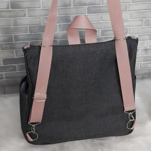Mochila 2 em 1 Linho Luxo Preta e Rose Tag Personalizada