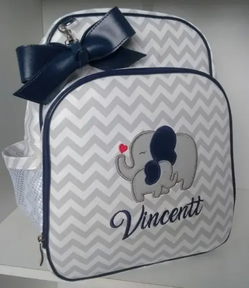 Mochila Maternidade Chevron Elefantinho (Azul Marinho)