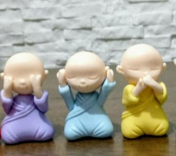 Buda em biscuit