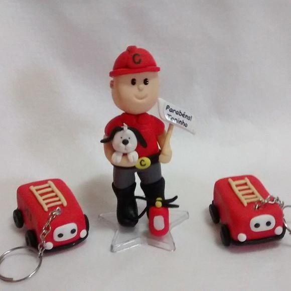 topo de bolo bombeiro
