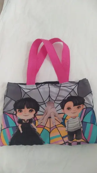 Bolsa Ecobag Wandinha !
