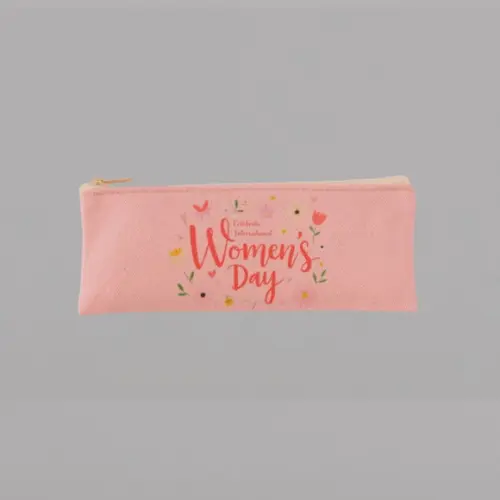 Nécessaire Dia Internacional da Mulher !