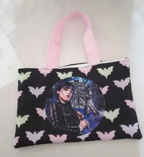 Sacolinha Ecobag Personalizável Wandinha