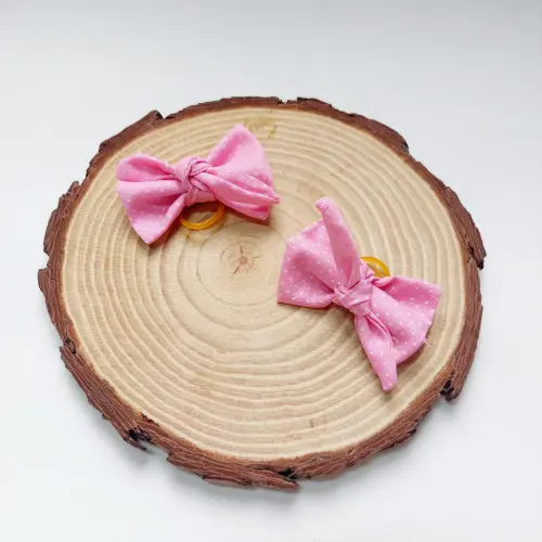 Kit de laço pet rosa com poás - 2 unidades da Apetrechos pet