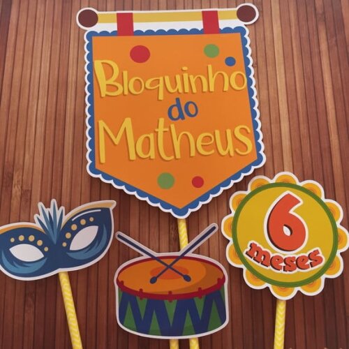 Topo de Bolo Mesversário Bloquinho Carnaval