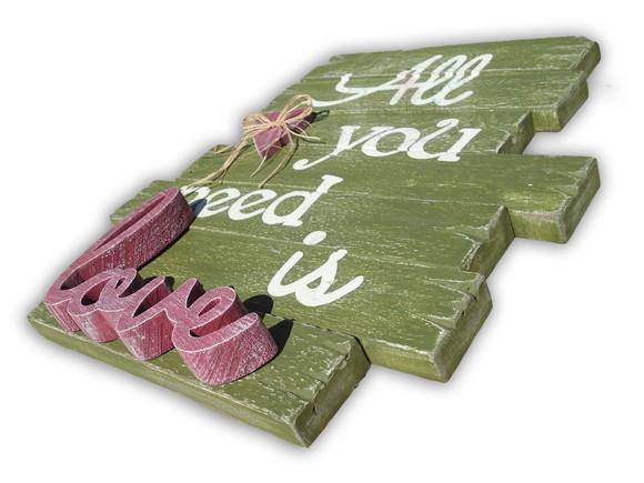 Placa Madeira Rústica Ripas All You Need Is Love