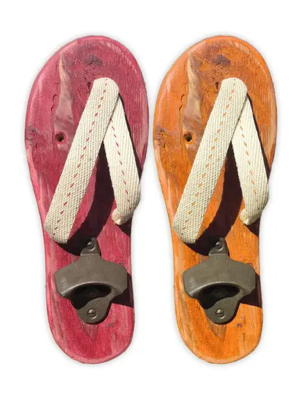 Abridor de Garrafa Madeira Chinelo Praia Campo Piscina