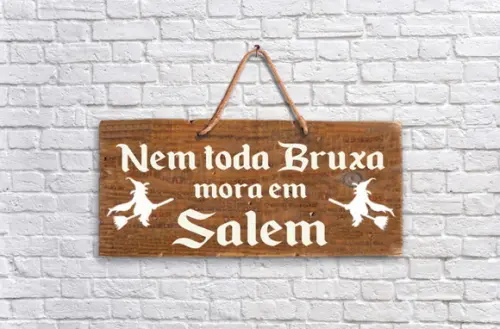Placa Decorativa Madeira Bruxa Salem