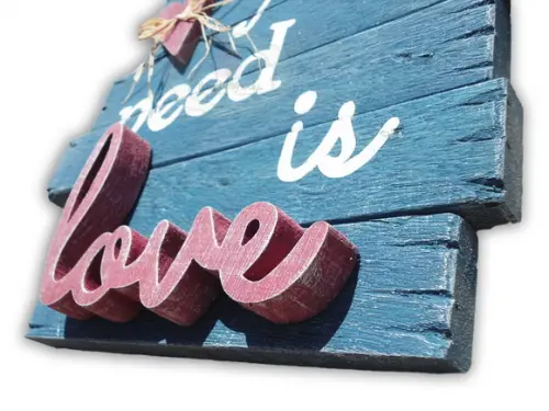Placa Ripas Madeira Maciça Rustica All You Need Is Love