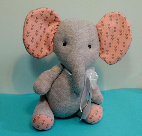 Elefante cinza articulado