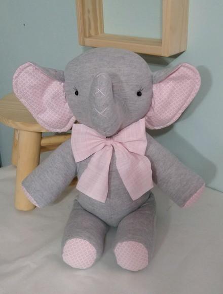 Elefante Cinza e Rosa