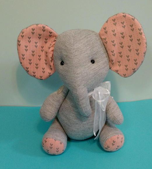 Elefante cinza articulado