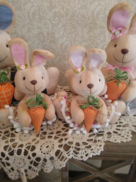 Família de Coelhos 4 Peças Páscoa Decoração