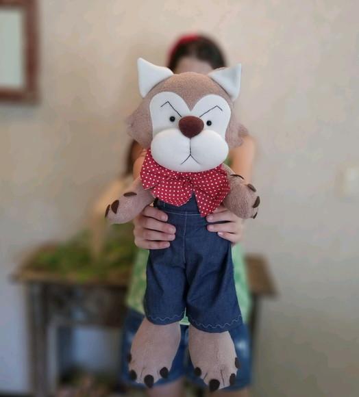 Lobo Mau de Pelúcia para Brincar Dia das Criancas