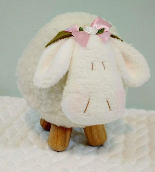 Ovelha de Pelúcia Bolinha