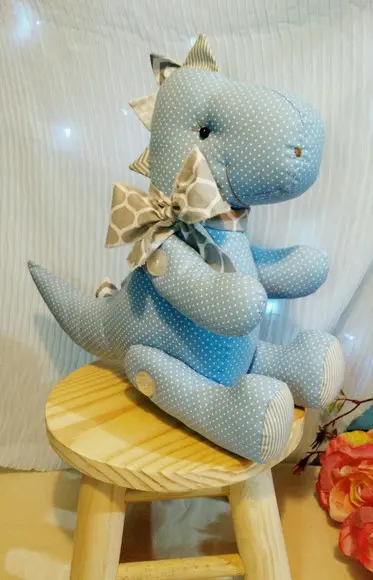 Dinossauro de Pano Articulado
