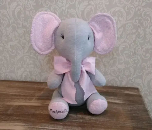 Elefante cinza articulado