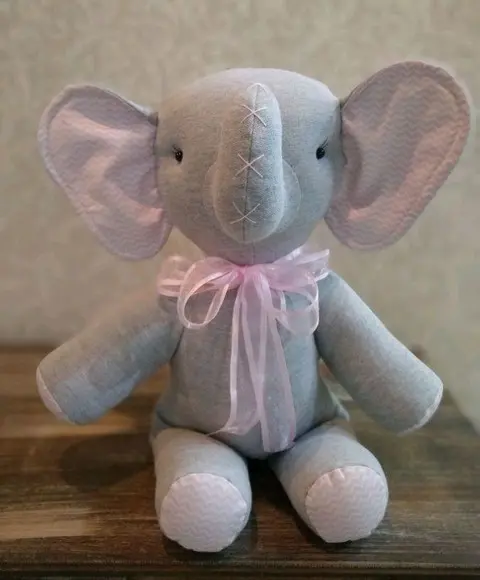 Elefante Animália Tamanho P 20cm