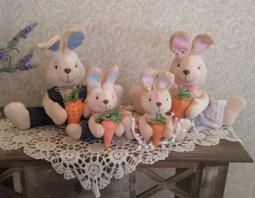 Família de Coelhos 5 Peças Decoração de Páscoa