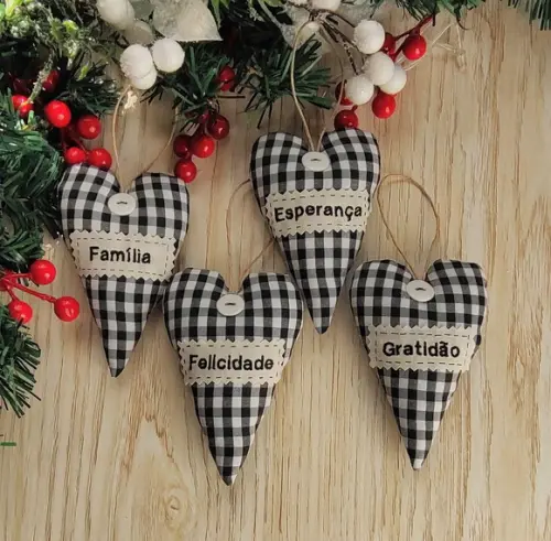 Kit 4 Enfeites de Natal Coração para Árvore Lembrancinha