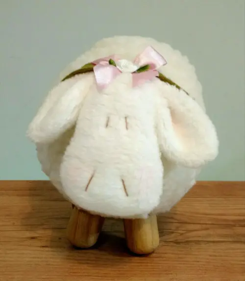 Ovelha de Pelúcia Bolinha