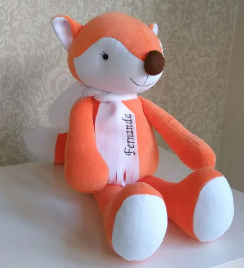 Raposa de pelucia com Nome Bordado