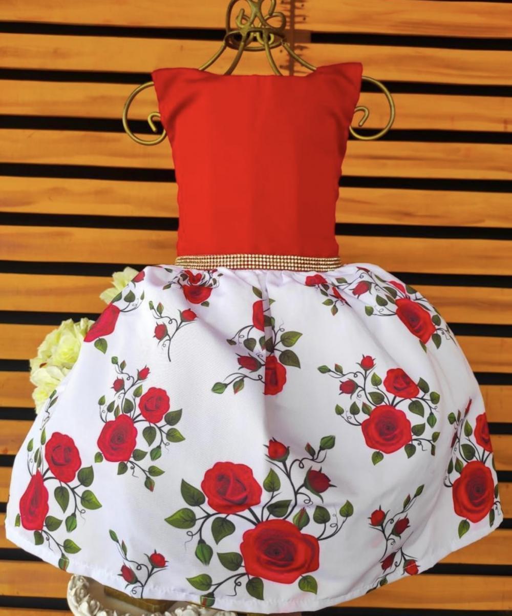 Vestido Floral de Rosas Vermelhas