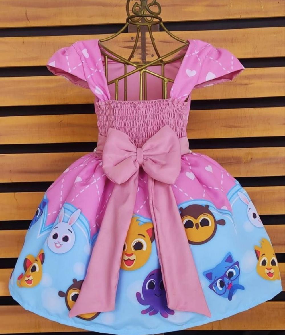 Vestido temático infantil