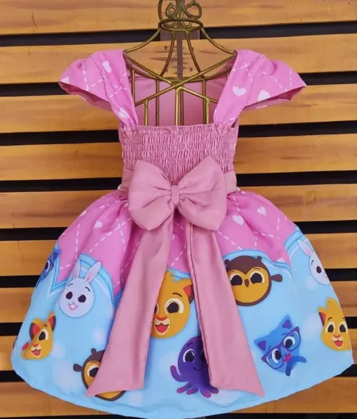 Vestido temático infantil