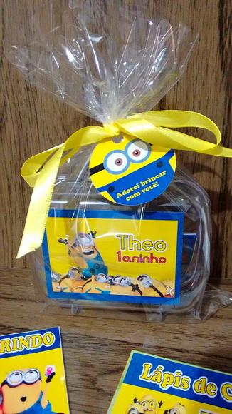 Kit colorir na maletinha Minions