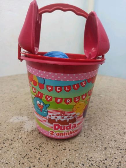 Balde de praia galinha pintadinha