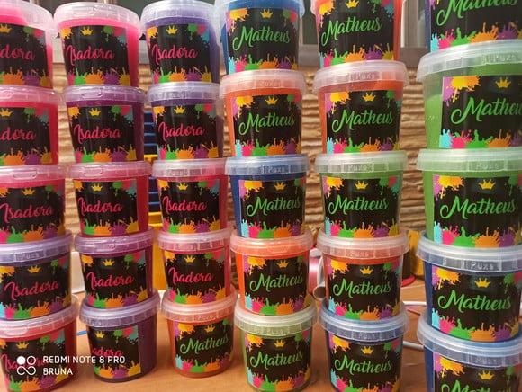 Slime com Glitter Neon
