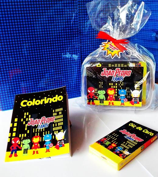 Kit colorir na maletinha