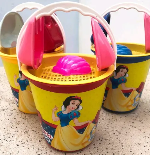 Balde de praia Branca de Neve