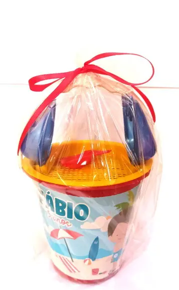 Balde de praia com embalagem