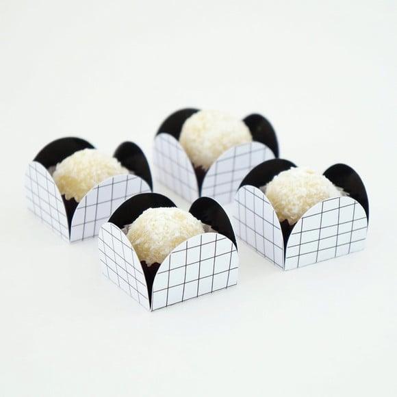 Forminha Grid - Preto e Branco - Festa Minimalista (12 Un.)
