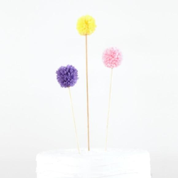 Topo de Bolo Trio Pompons