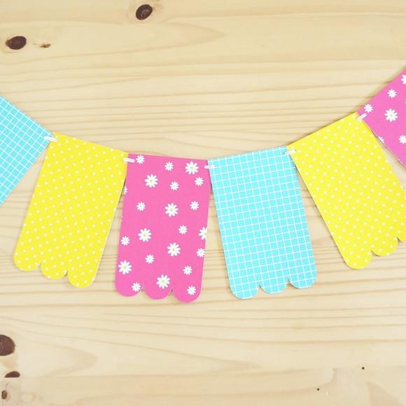 Varal Bandeirinhas de Papel - Coleção Passarinho Rosa