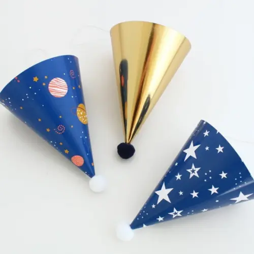 Chapeuzinhos Tema Astronauta / Espaço (3 Un.)