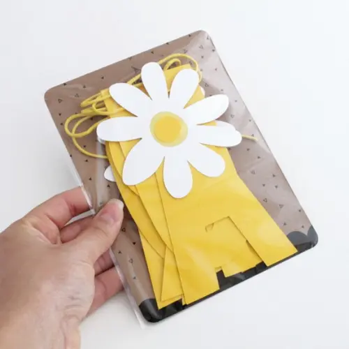 Letreiro de Papel com Nome - Amarelo - até 10 Letras