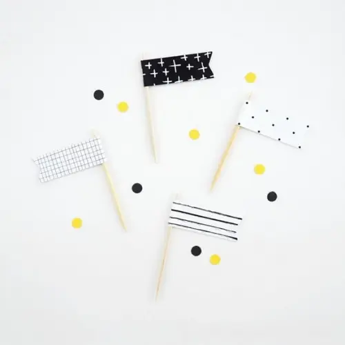 Mini Topper Bandeirinha Preto e Branco (24 Un)